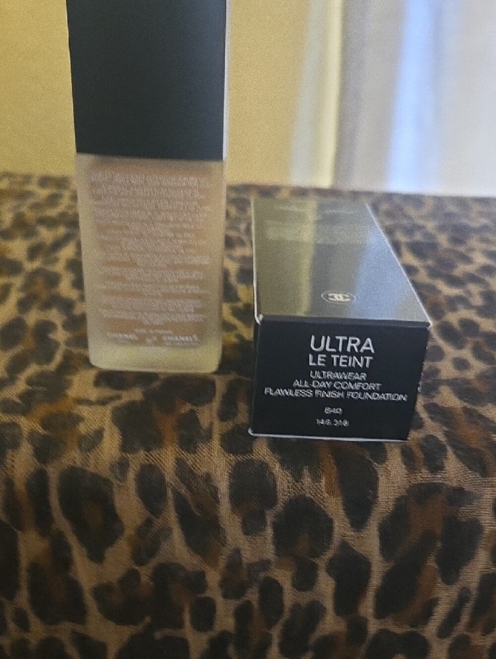 ❤️CHANEL Ultra Le Teint Foundation - Beige B40 BRAND NEW - Picture 3 of 3
